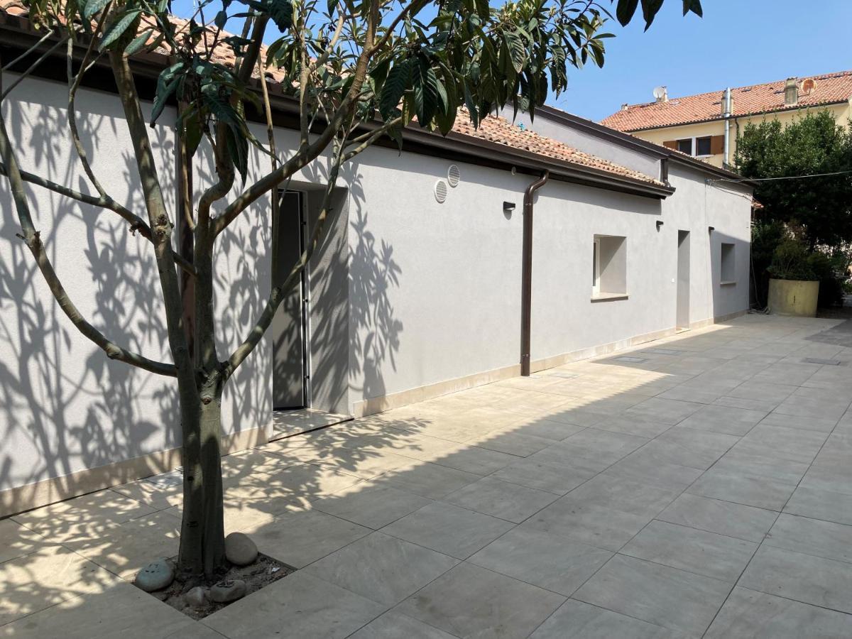 Al Ruderino Hotell Comacchio Eksteriør bilde